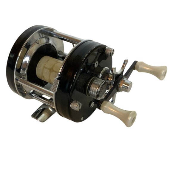 Vintage ABU Sweden Ambassadeur 5000C Fishing Reel Black Chrome - Picture 1 of 11